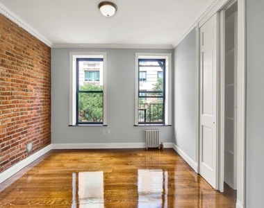 334 East 100th Street - Photo Thumbnail 6