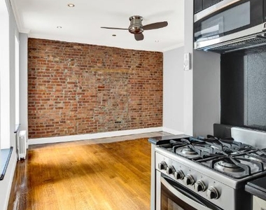 334 East 100th Street - Photo Thumbnail 4