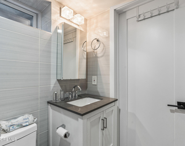 866 Red Oaks Drive - Photo Thumbnail 29