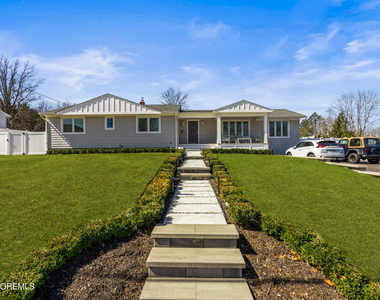 866 Red Oaks Drive - Photo Thumbnail 1