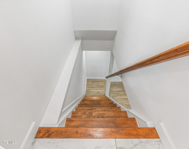 866 Red Oaks Drive - Photo Thumbnail 25