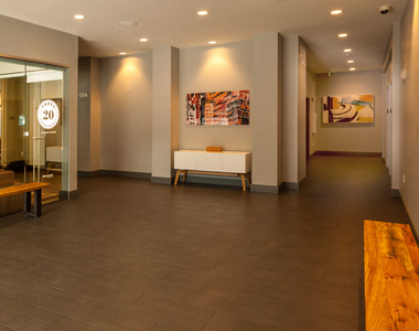 320 East Pine - Photo Thumbnail 4