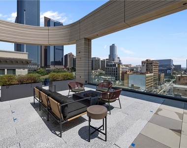 400 S Broadway - Photo Thumbnail 10