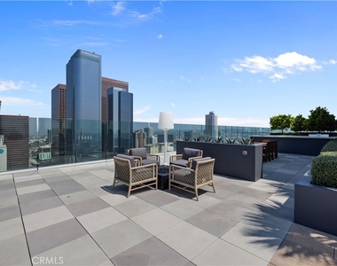 400 S Broadway - Photo Thumbnail 13
