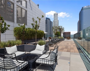 400 S Broadway - Photo Thumbnail 22