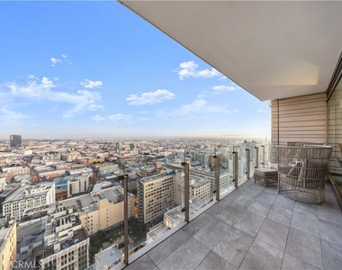 400 S Broadway - Photo Thumbnail 9