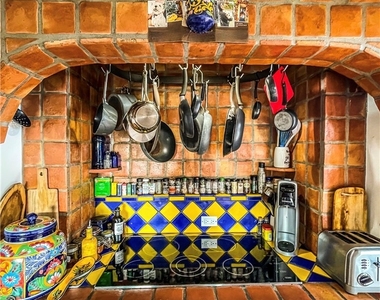 30722 Marilyn Drive - Photo Thumbnail 6