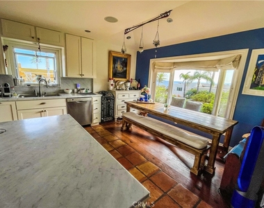 30722 Marilyn Drive - Photo Thumbnail 5