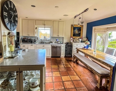 30722 Marilyn Drive - Photo Thumbnail 7