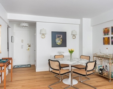 145 E 84th Street - Photo Thumbnail 2