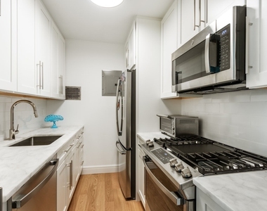 145 E 84th Street - Photo Thumbnail 4