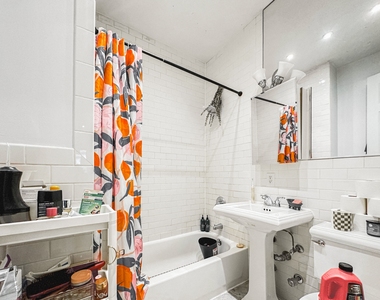 340 East 55th Street - Photo Thumbnail 8