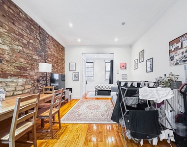 340 East 55th Street - Photo Thumbnail 0