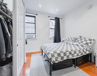 340 East 55th Street - Photo Thumbnail 4