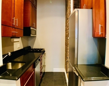 East 32nd Street - Photo Thumbnail 16