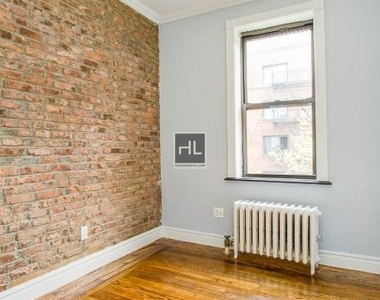 East 32nd Street - Photo Thumbnail 3