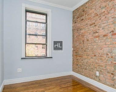 East 32nd Street - Photo Thumbnail 7