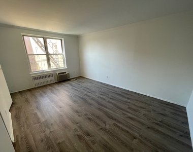 4430 Douglaston - Photo Thumbnail 14
