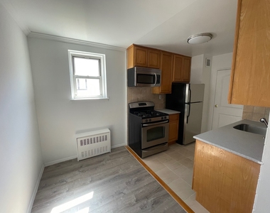 4430 Douglaston - Photo Thumbnail 5