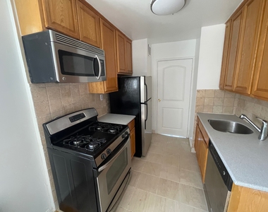 4430 Douglaston - Photo Thumbnail 2