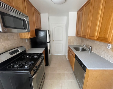 4430 Douglaston - Photo Thumbnail 1