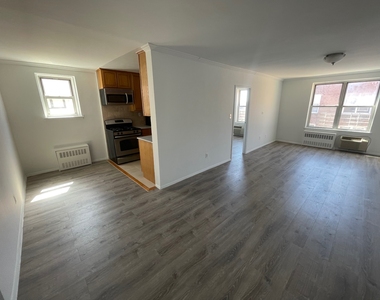 4430 Douglaston - Photo Thumbnail 6