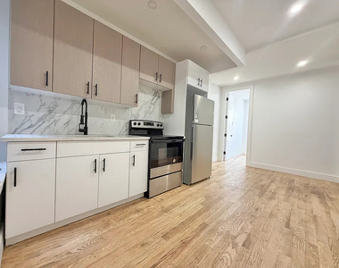 1518 Jefferson Avenue - Photo Thumbnail 13