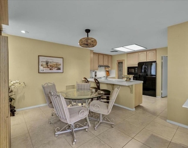 2 Cornell Drive - Photo Thumbnail 13