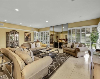 2 Cornell Drive - Photo Thumbnail 10