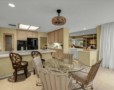 2 Cornell Drive - Photo Thumbnail 14