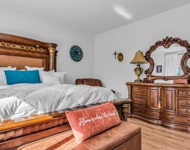 83721 Mirabella Drive - Photo Thumbnail 21