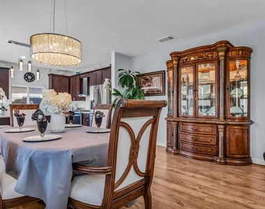 83721 Mirabella Drive - Photo Thumbnail 5