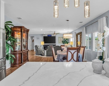 83721 Mirabella Drive - Photo Thumbnail 10
