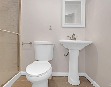 21 Westbury Road - Photo Thumbnail 24