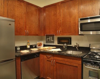 West 77th Street - Photo Thumbnail 0