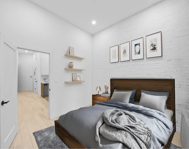 501 1/2 East 83rd Street - Photo Thumbnail 1