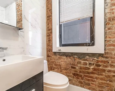 1066 Putnam Avenue - Photo Thumbnail 5