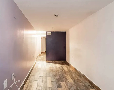 1066 Putnam Avenue - Photo Thumbnail 9