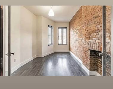 1066 Putnam Avenue - Photo Thumbnail 2