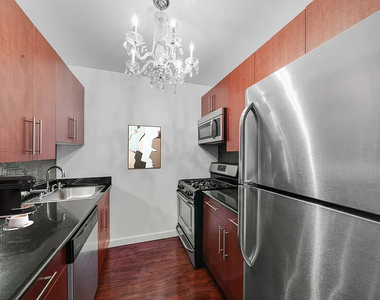 100 John Street - Photo Thumbnail 3