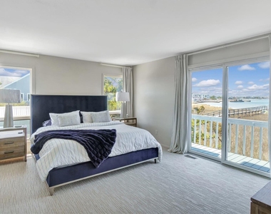 552 Dune Road - Photo Thumbnail 14