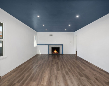 1315 Grant Street - Photo Thumbnail 4