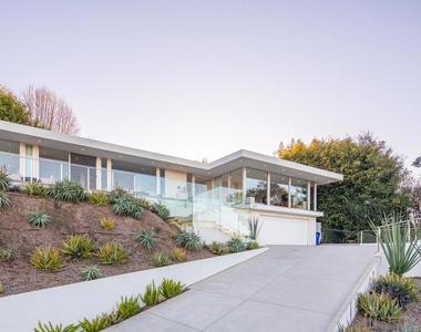7502 Hillside Dr - Photo Thumbnail 27