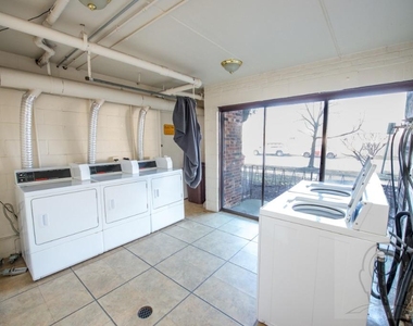 7117 West 93rd Street - Photo Thumbnail 9
