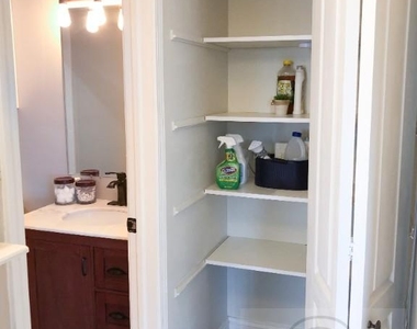 7117 West 93rd Street - Photo Thumbnail 7