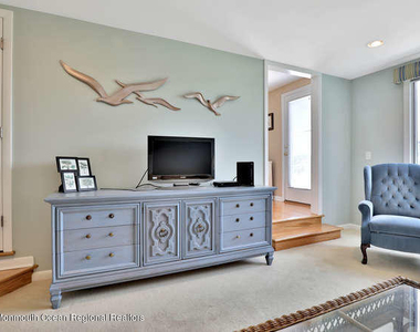 127 Trenton Avenue - Photo Thumbnail 9