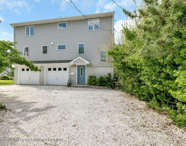 127 Trenton Avenue - Photo Thumbnail 33