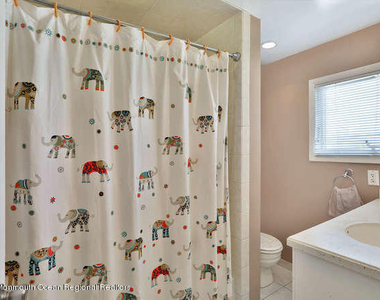127 Trenton Avenue - Photo Thumbnail 20