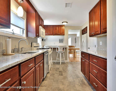 127 Trenton Avenue - Photo Thumbnail 2
