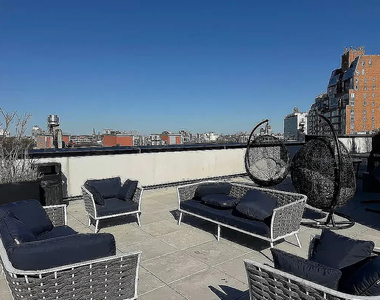 209 North 11th Street - Photo Thumbnail 7